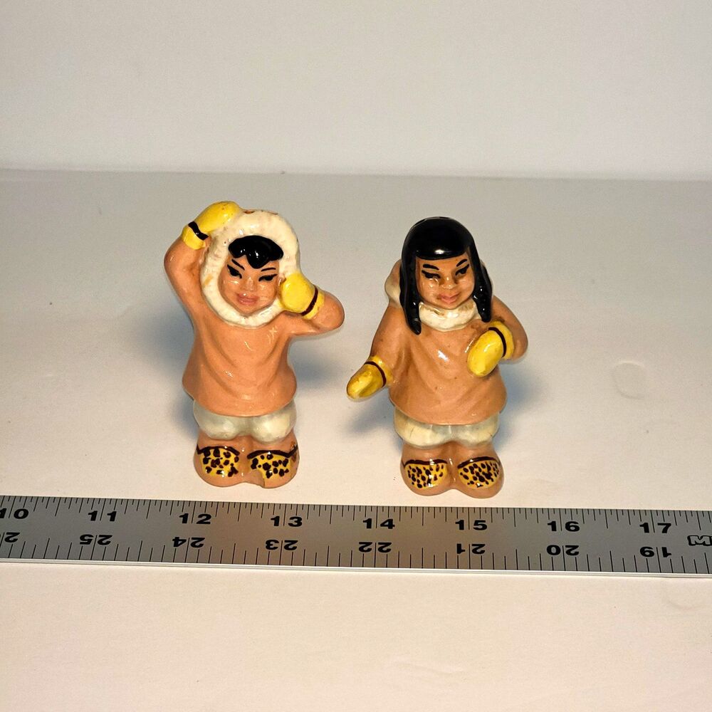VTG Ceramic Arts Studio Wee Eskimo Inuit Salt Pepper Shakers 1950s Madison WI